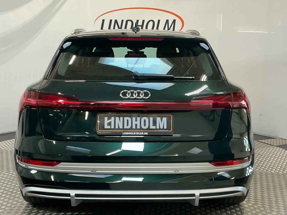 Audi e-tron S quattro 5d