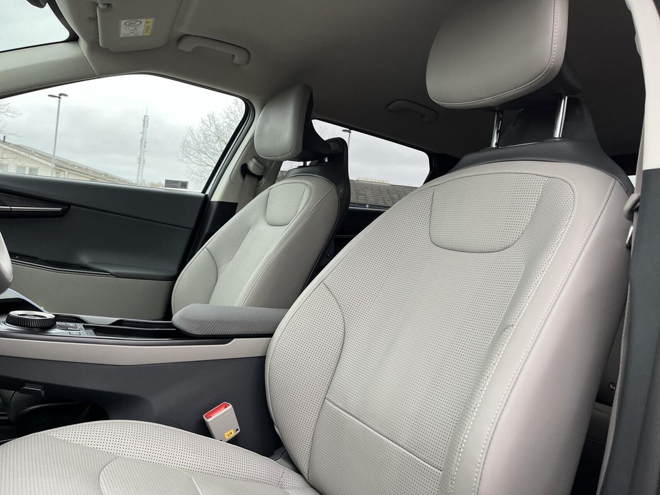 Kia EV6 84 Long Range Upgrade 5d