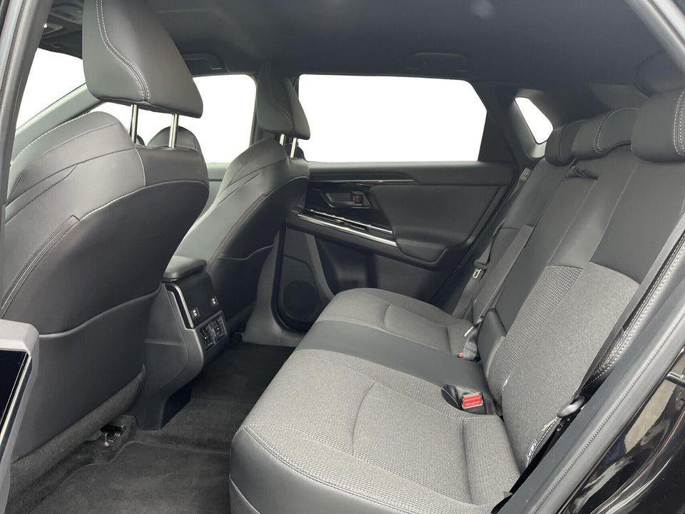 Toyota bZ4X Active 5d