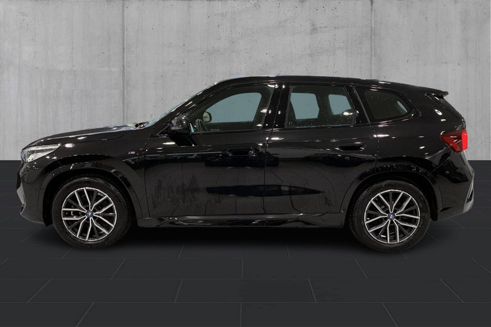 BMW iX1 xDrive30 M-Sport 5d