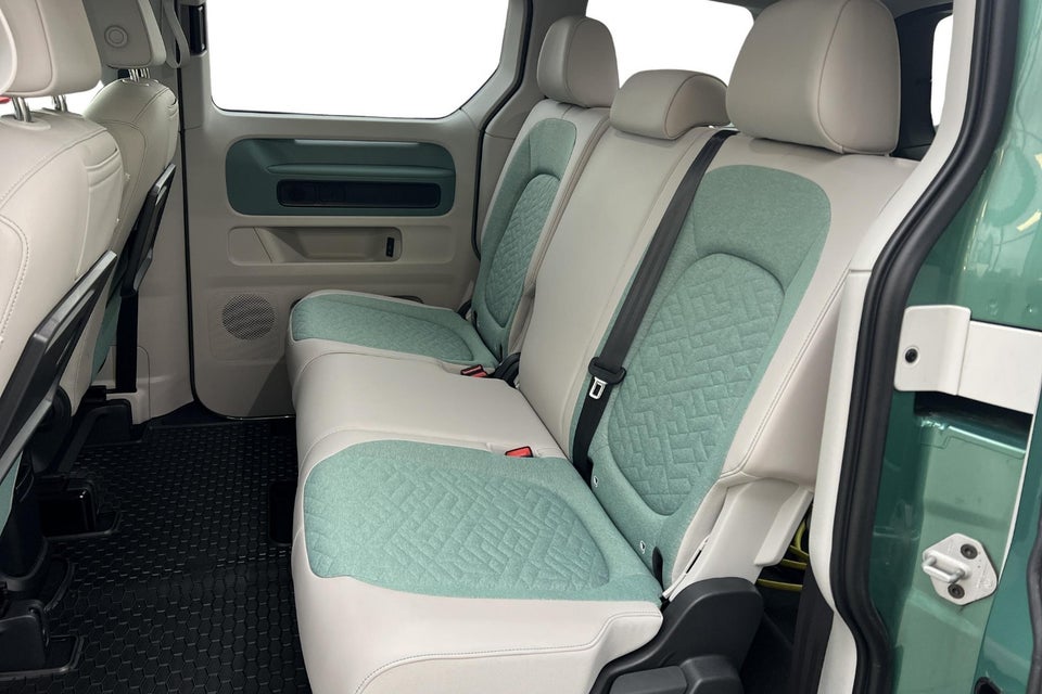 VW ID.Buzz 77 Pro SWB 5d