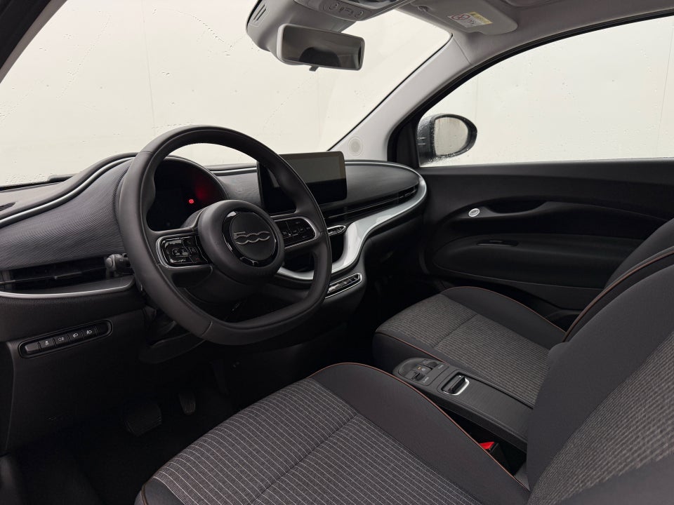 Fiat 500e 42 Icon 3d