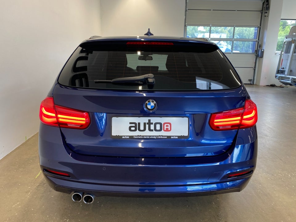 BMW 320i 2,0 Touring aut. 5d