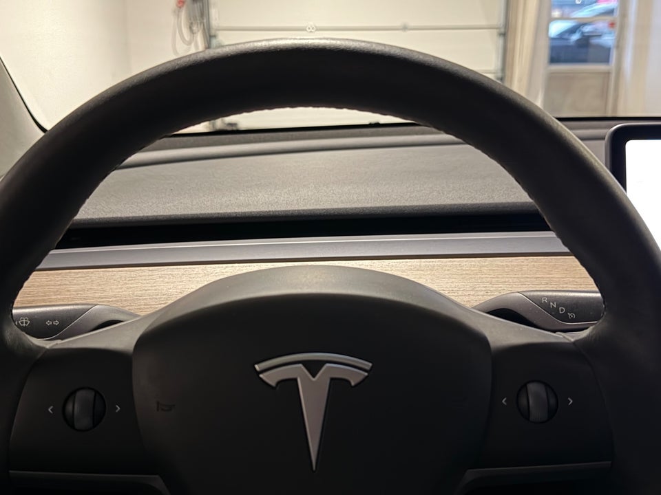 Tesla Model 3 RWD 4d