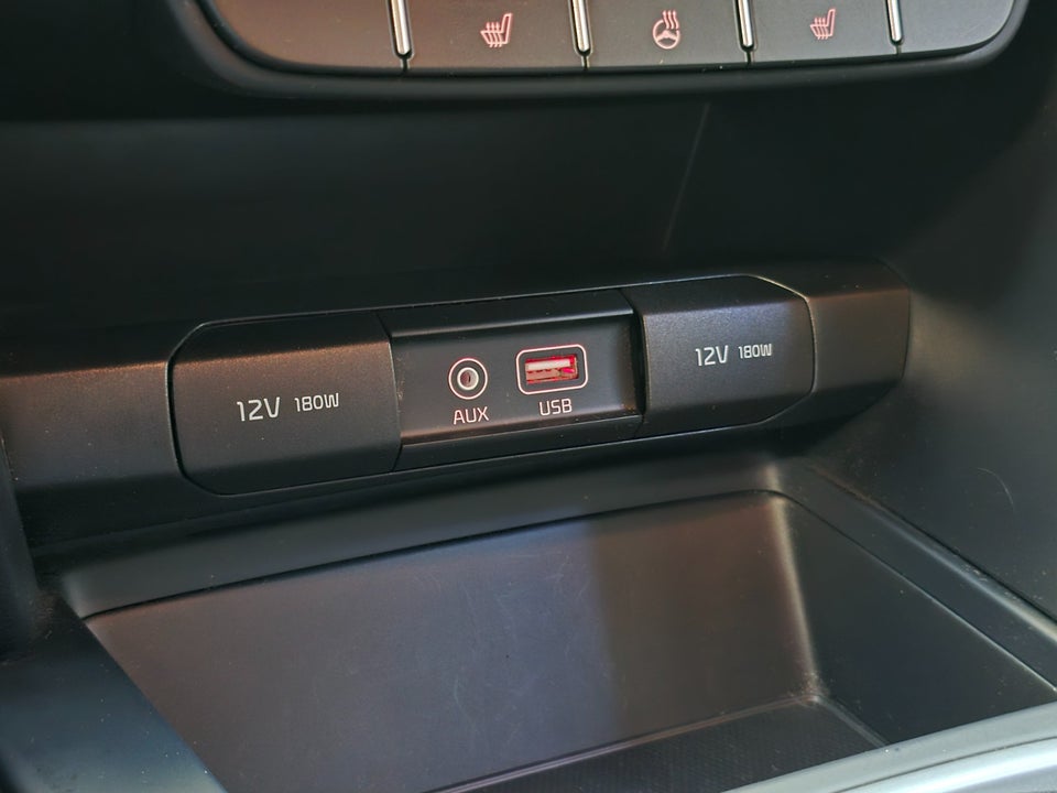 Kia Ceed 1,6 CRDi 136 Attraction SW 5d