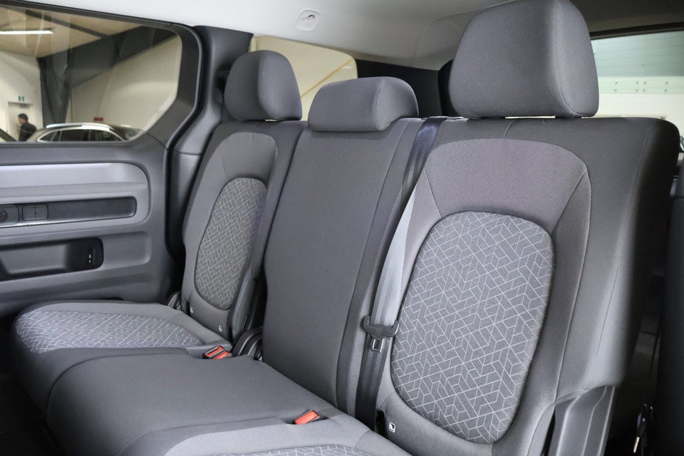 VW ID.Buzz 77 Pro SWB 5d