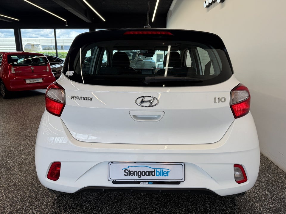 Hyundai i10 1,0 MPi Essential 5d