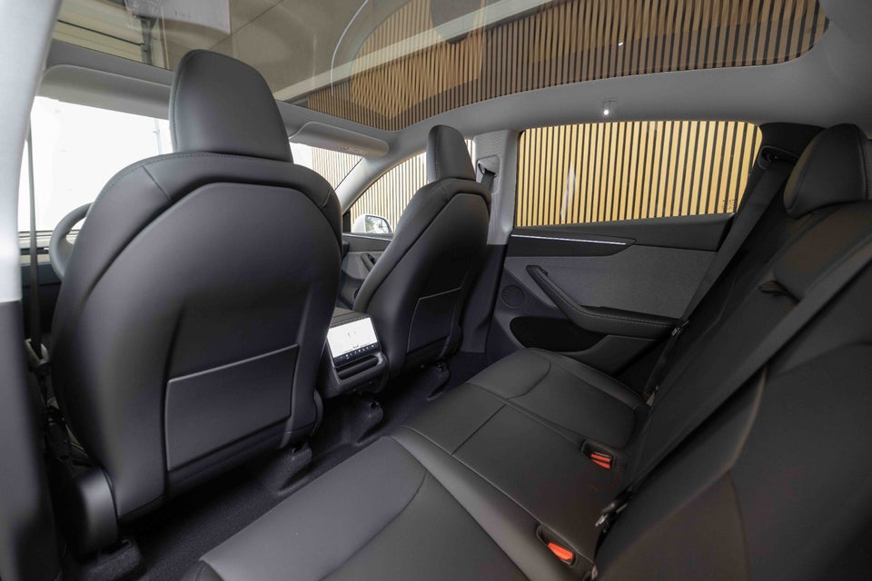 Tesla Model Y Long Range RWD 5d