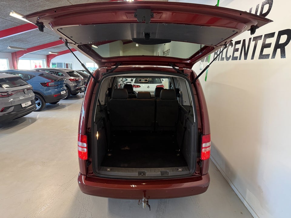 VW Caddy Maxi 1,6 TDi 102 Comfortline BMT 4d