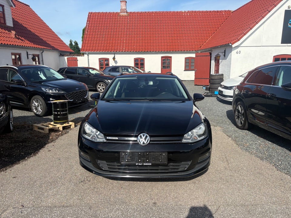 VW Golf VII 1,6 TDi 110 BlueMotion Variant 5d