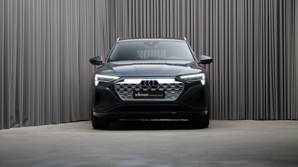Audi Q8 e-tron 55 Advanced quattro 5d