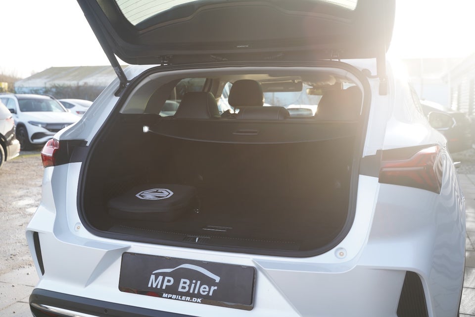 MG Marvel R Performance 5d