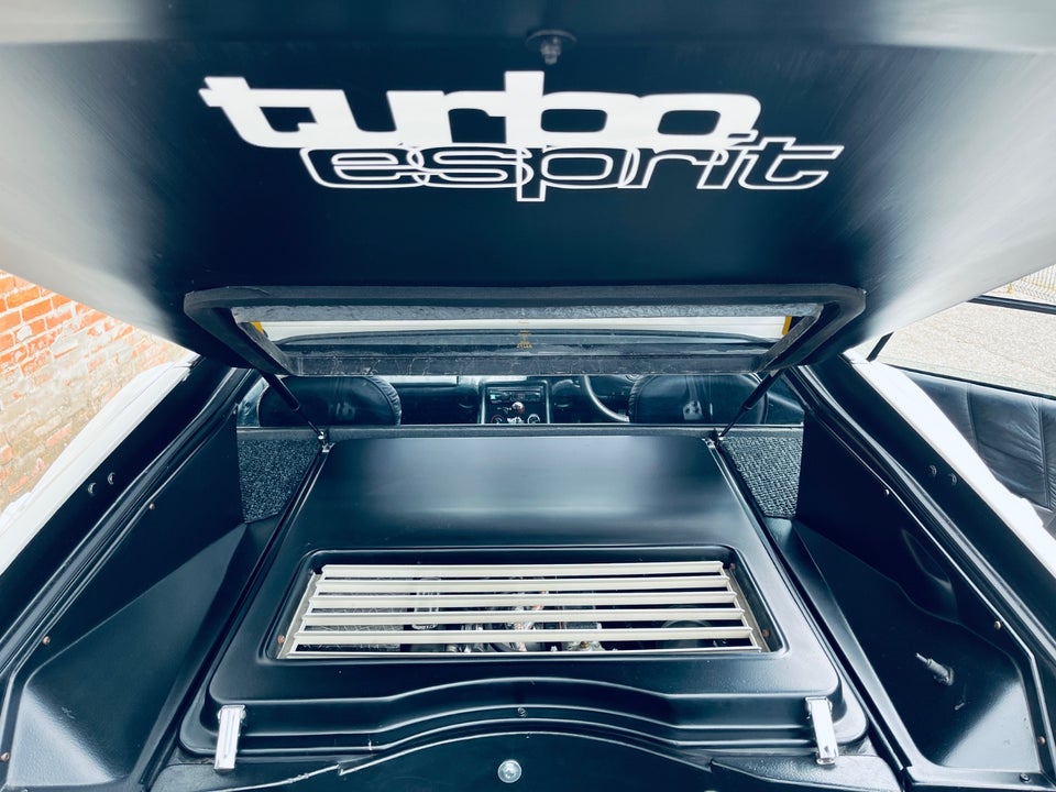 Lotus Esprit 2,2 Turbo 2d