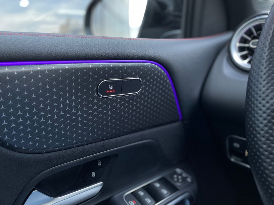 Mercedes EQB250+ AMG Line 5d