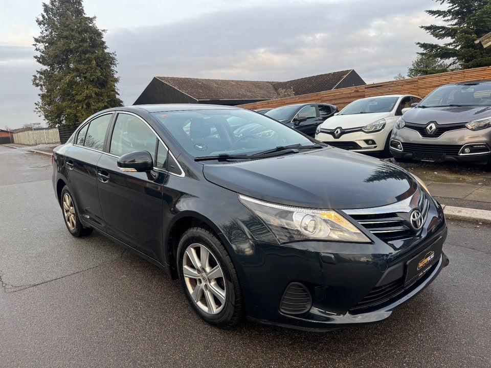 Toyota Avensis 1,6 VVT-i Limited 4d