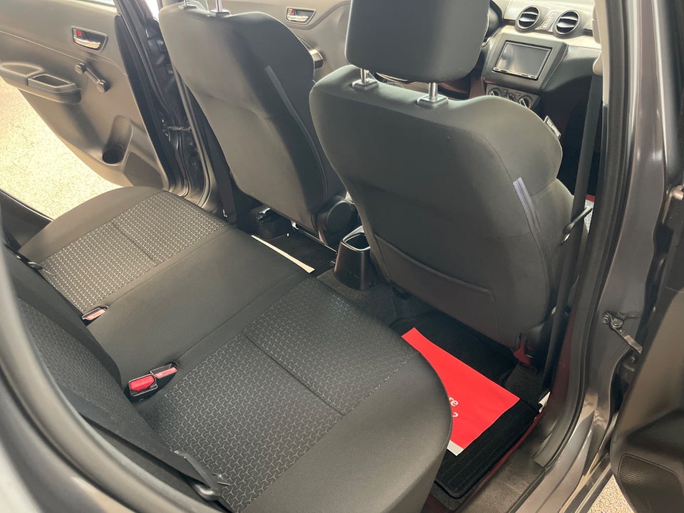 Suzuki Swift 1,2 mHybrid Club Touch 5d