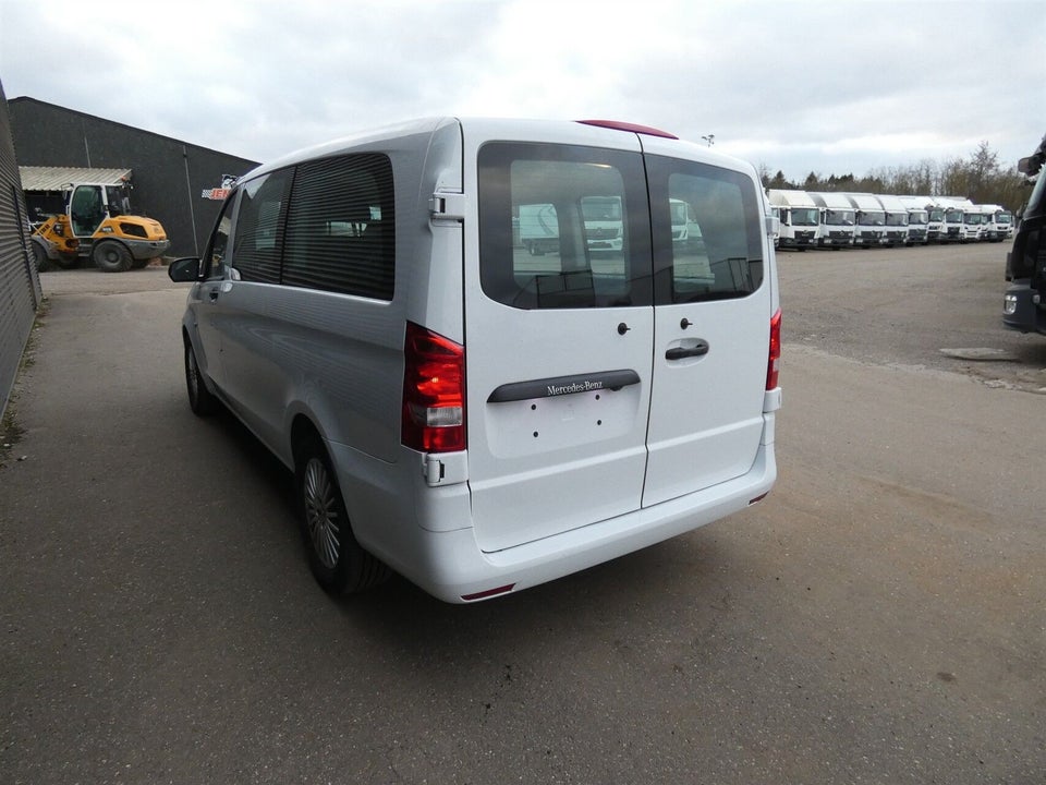Mercedes eVito 129 Tourer PRO XL Van