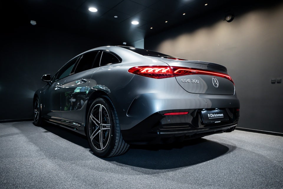 Mercedes EQE300 AMG Line 4d