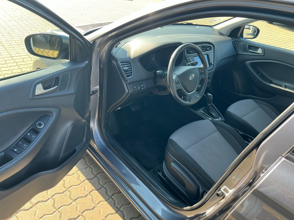 Hyundai i20 1,0 T-GDi Advanced DCT 5d