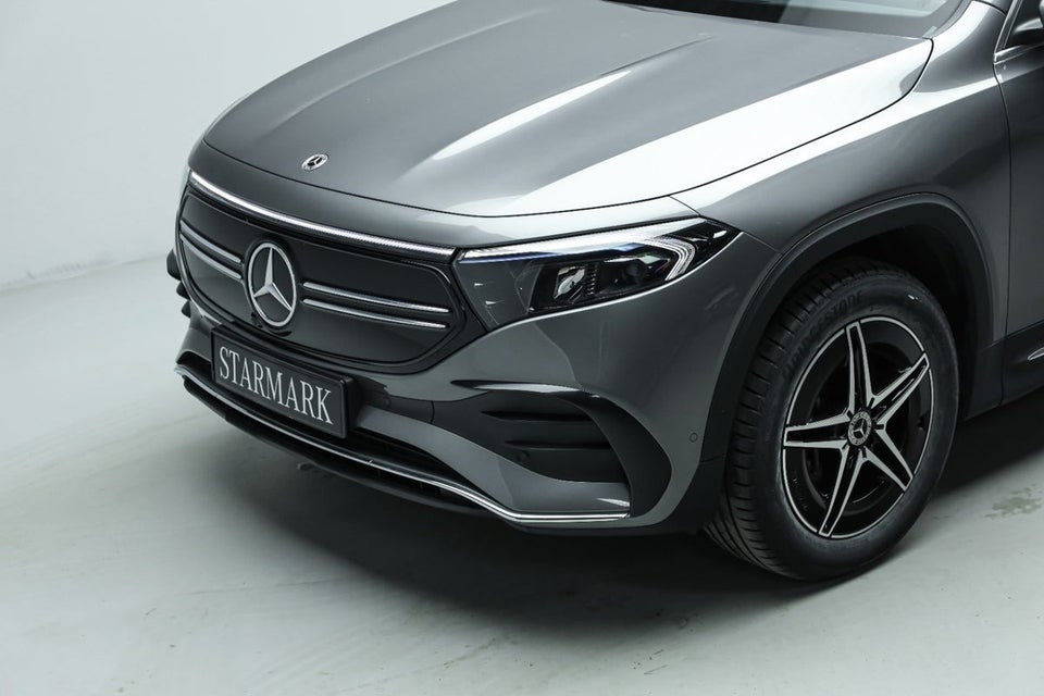 Mercedes EQB250 AMG Line 5d