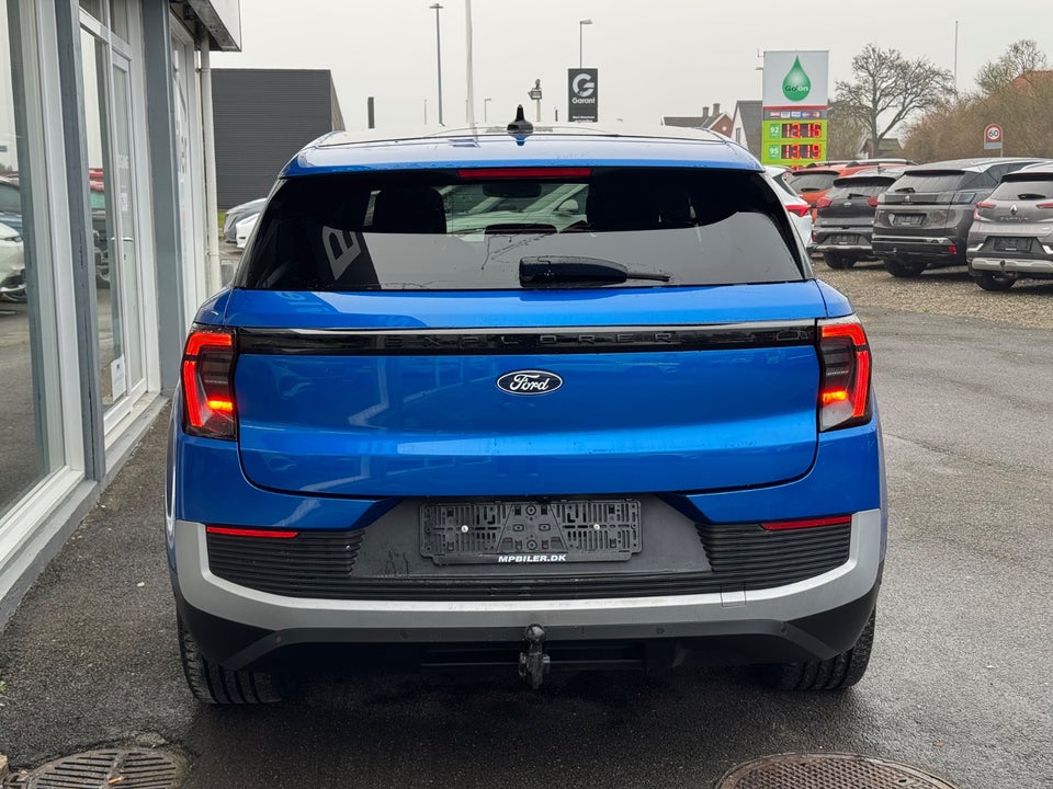 Ford Explorer 79 Premium Extended Range AWD 5d