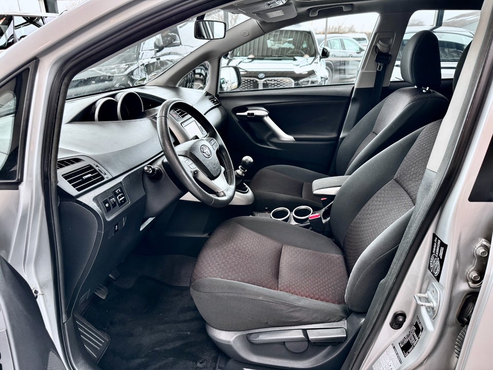 Toyota Verso 1,8 TX Skyview 7prs 5d