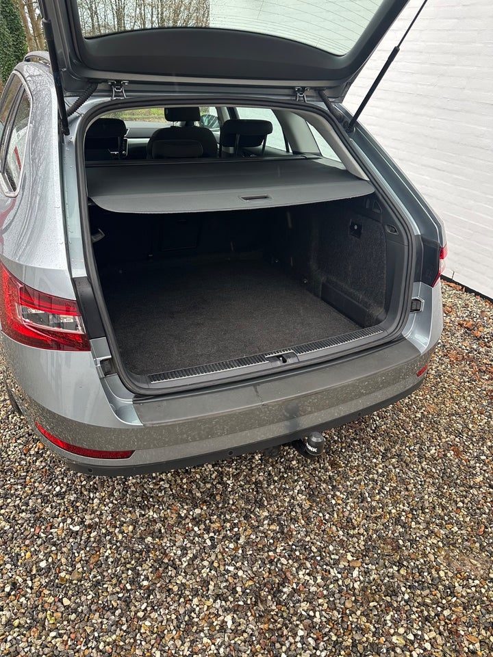 Skoda Superb 1,5 TSi 150 Ambition Combi DSG 5d