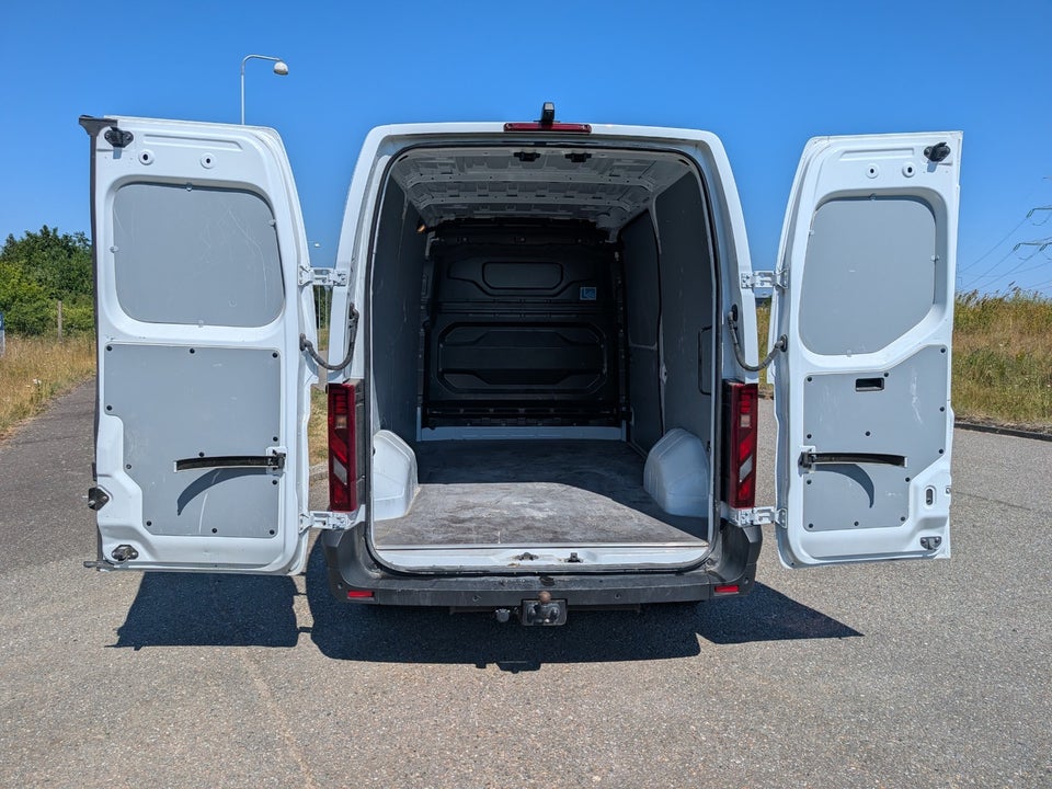 Renault Master V T33 2,0 dCi 130 L2H2 Kassevogn Tekno