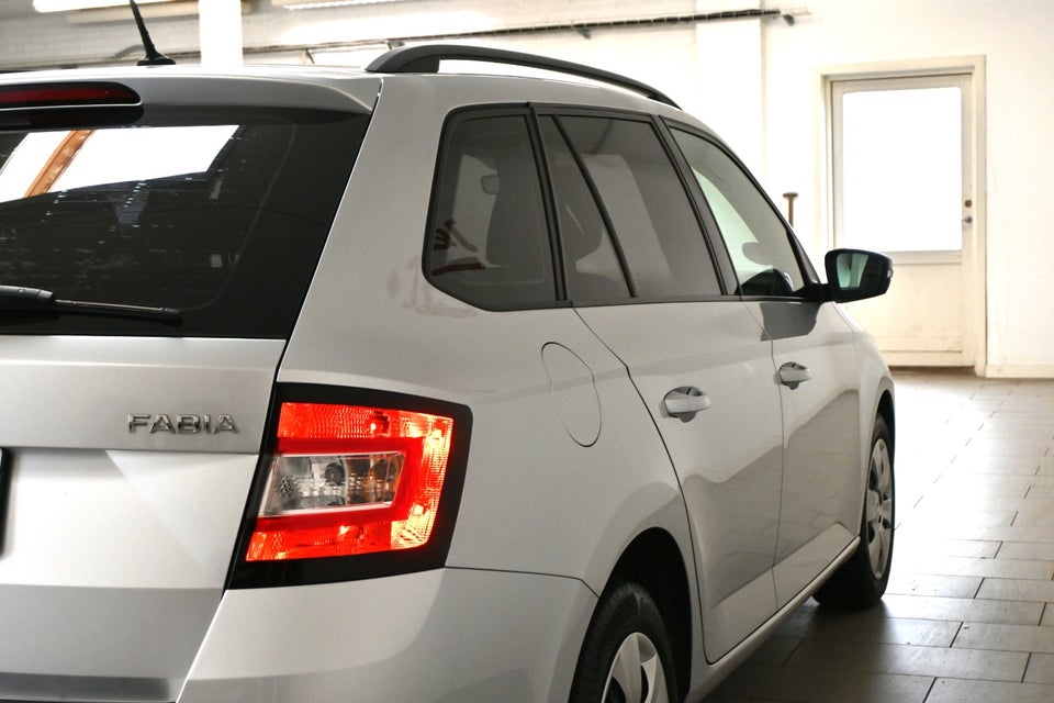Skoda Fabia 1,0 TSi 110 Ambition Tour Combi 5d