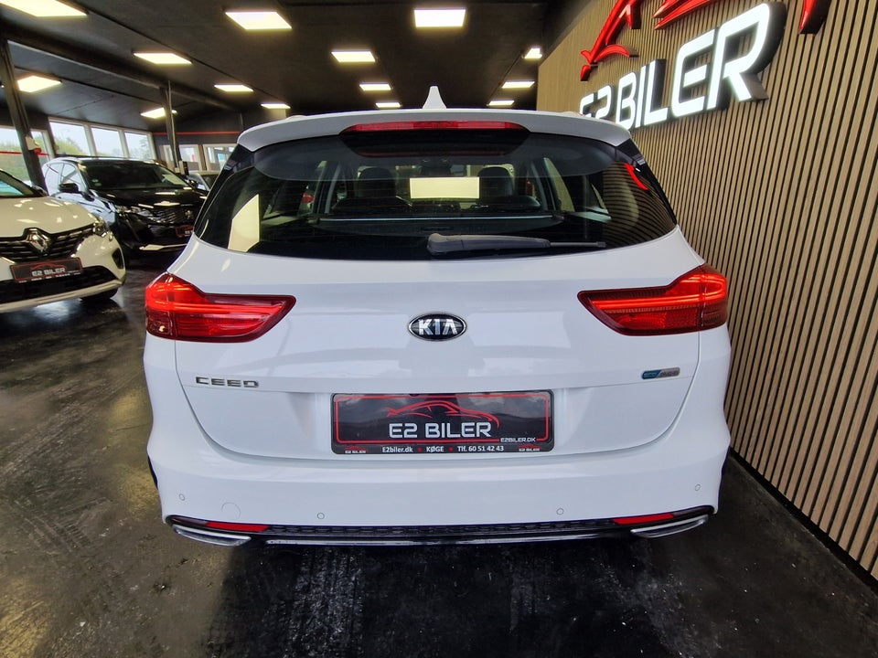 Kia Ceed 1,6 PHEV Upgrade Intro SW DCT 5d
