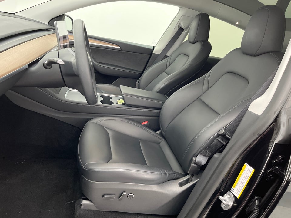 Tesla Model Y Long Range AWD 5d