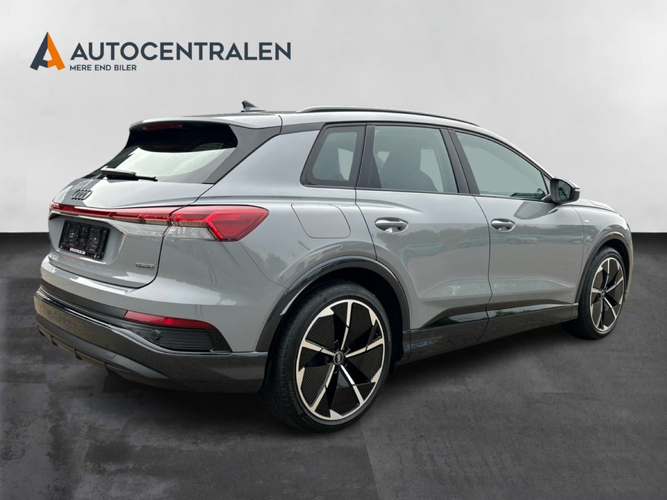 Audi Q4 e-tron 45 S-line quattro 5d