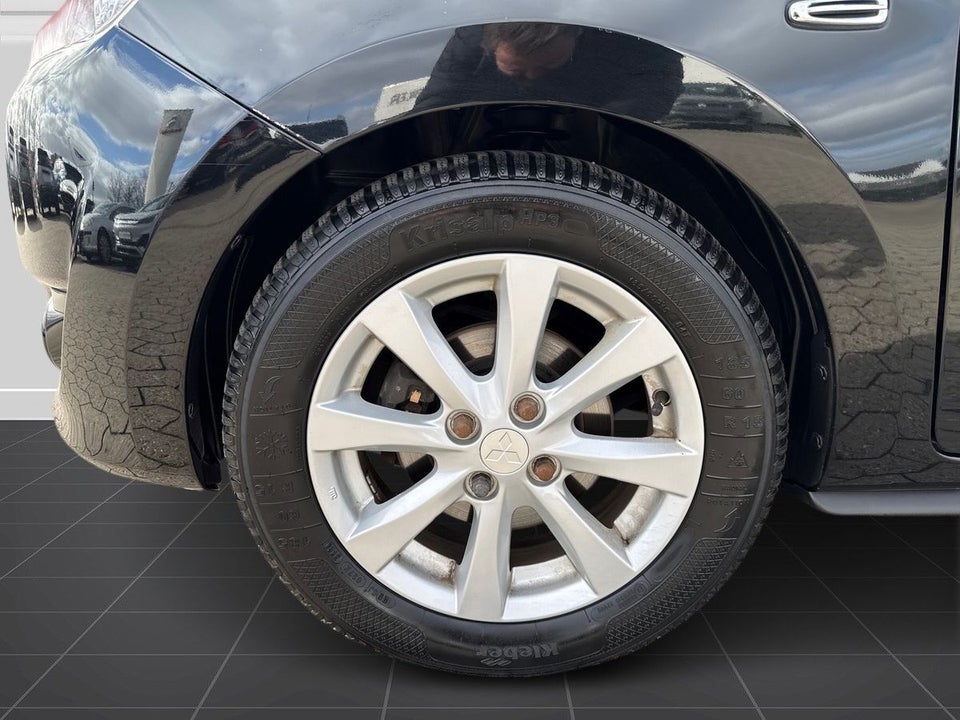 Mitsubishi Space Star 1,2 Intense CVT 5d