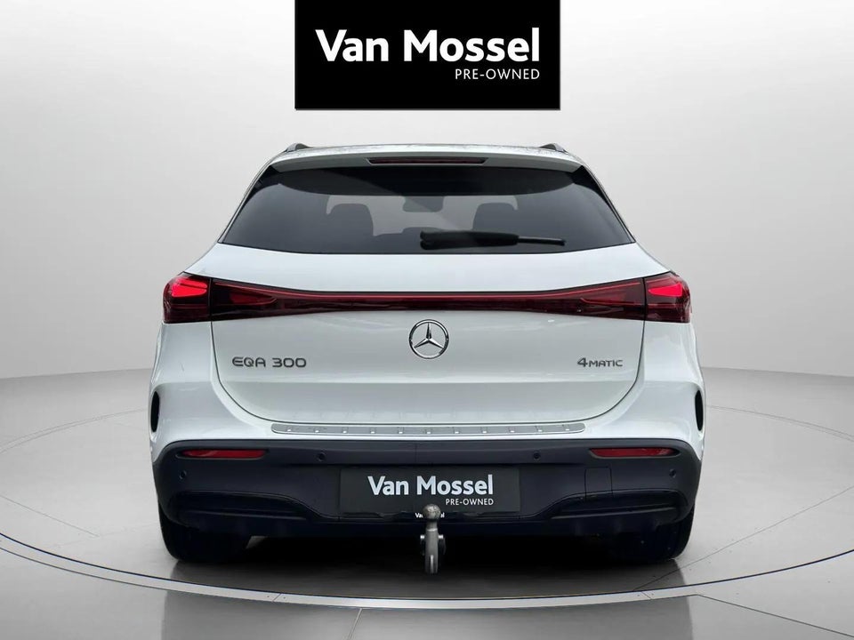 Mercedes EQA300 AMG Advance Plus 4Matic 5d