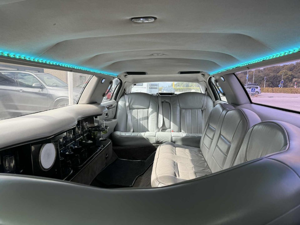 Ford Town Car 4,6  4d