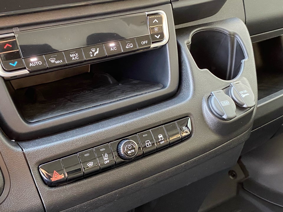 Fiat Ducato 35 Maxi 2,2 MJT 180 Kassevogn L3H2 Pro+ aut.