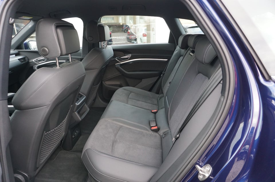 Audi e-tron 55 S-line quattro 5d