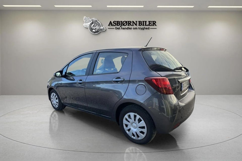 Toyota Yaris 1,5 Hybrid H1 e-CVT 5d