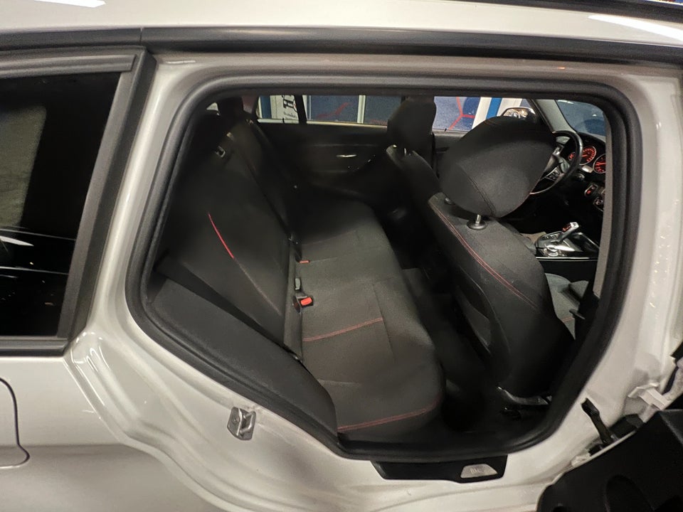 BMW 318d 2,0 Touring Sport Line aut. 5d