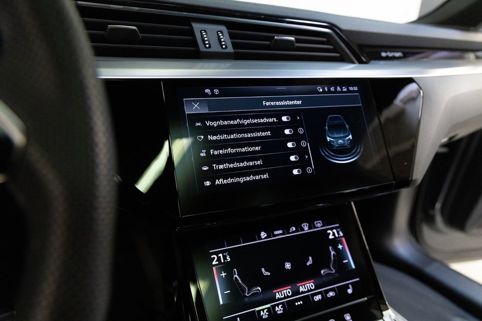 Audi Q8 e-tron 55 Advanced S-line quattro 5d