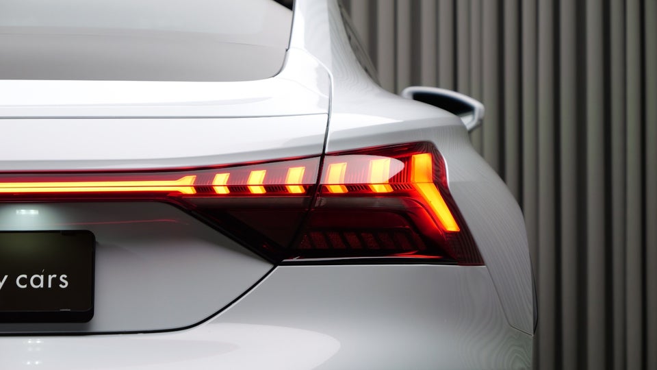 Audi e-tron GT quattro 4d