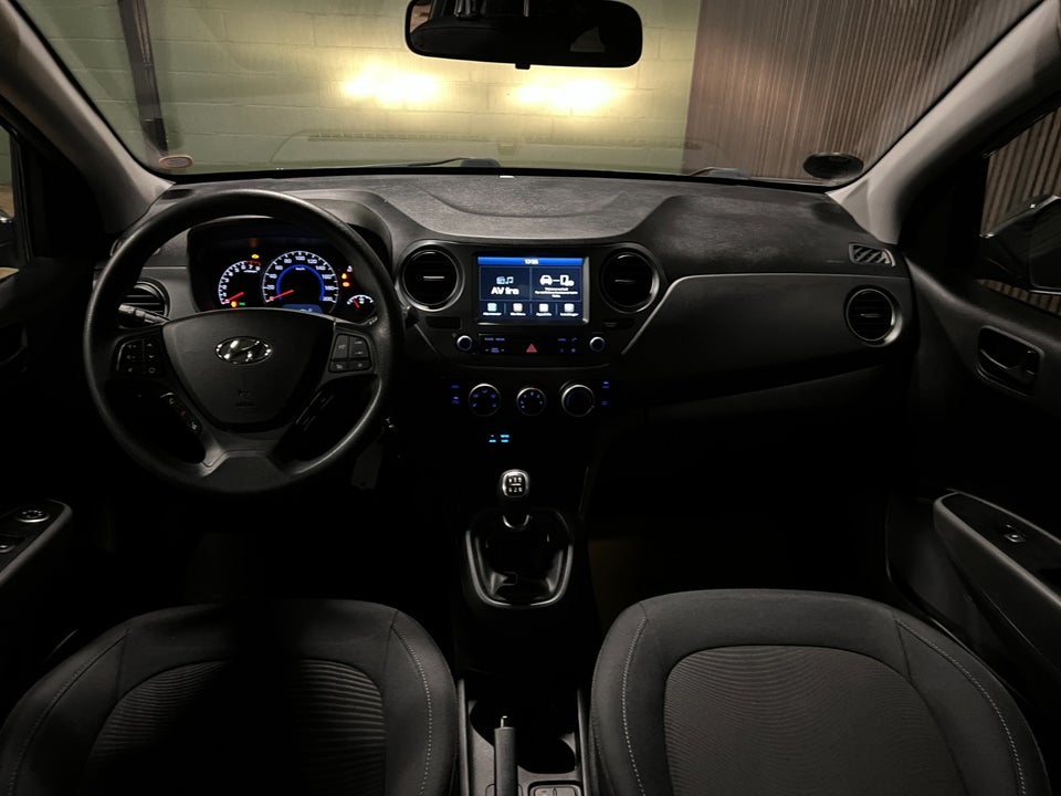 Hyundai i10 1,0 Touch 5d