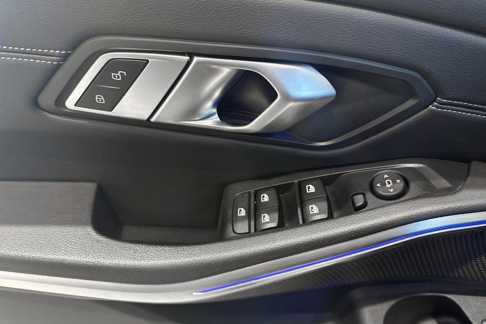 BMW 320i 2,0 Touring Sport Line aut. 5d