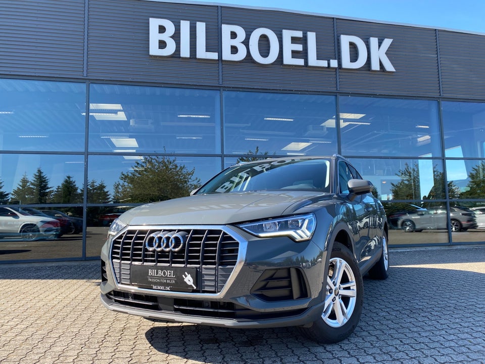 Audi Q3 45 TFSi e Attitude plus S-tr. 5d