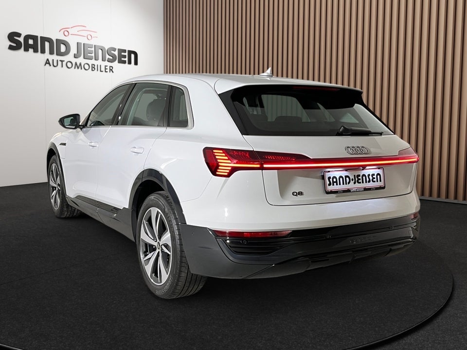 Audi Q8 e-tron 50 Advanced quattro 5d