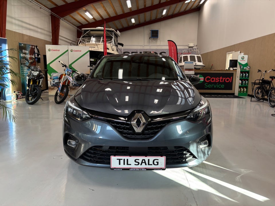 Renault Clio V 1,6 E-Tech Intens 5d