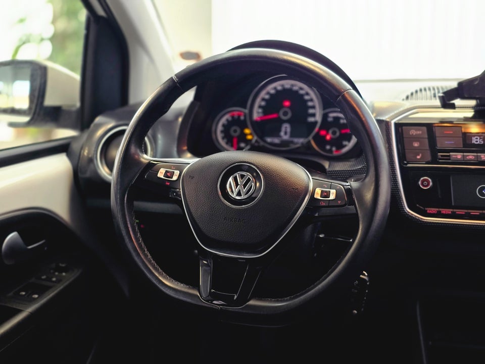 VW Up! 1,0 MPi 60 Move Up! BMT 5d