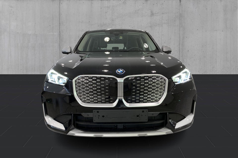 BMW iX1 xDrive30 5d