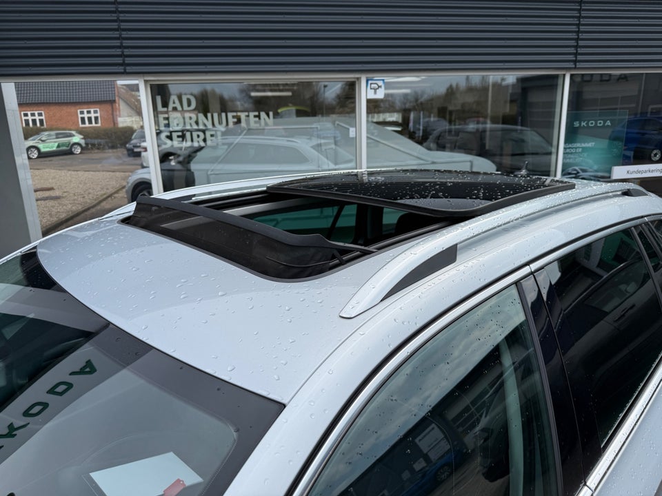 Skoda Superb 1,4 TSi iV Business Executive Combi DSG 5d