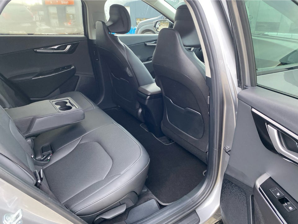 Kia EV6 77 Long Range Upgrade 5d